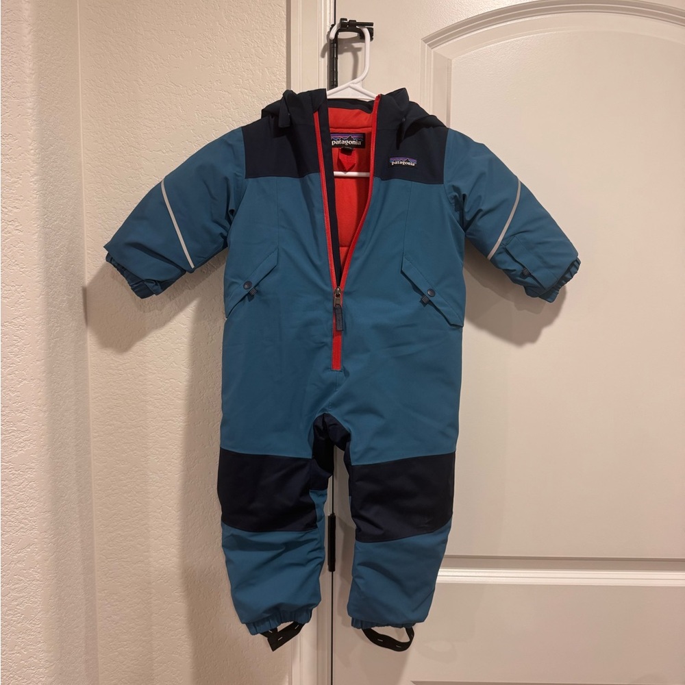 Patagonia Navy and Red snowpile Snowsuit 12-18m